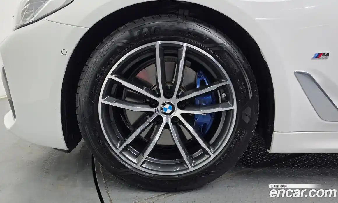 BMW 5-Series 2023 2.0 гидро, фото 5