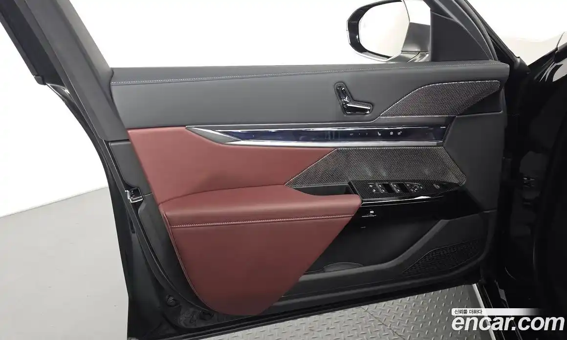 BMW 7 серия 2025 3.0 автомат (гидро), фото 14