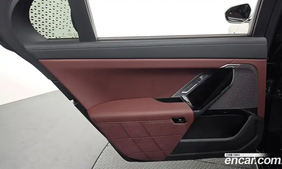 BMW 7 серия 2025 3.0 автомат (гидро), фото 15