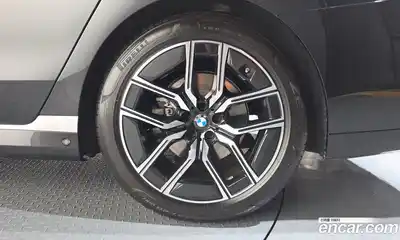 BMW 7 серия 2025 3.0 автомат (гидро), миниатюра 7