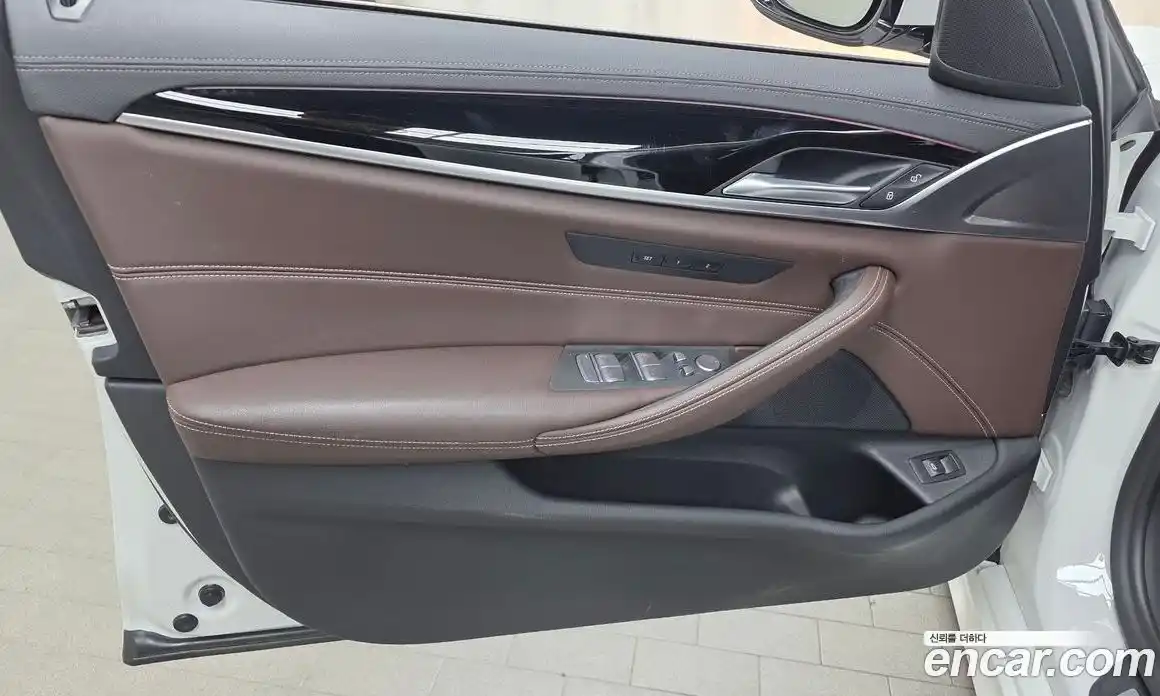 BMW 5-Series 2021 2.0 гидро, фото 14