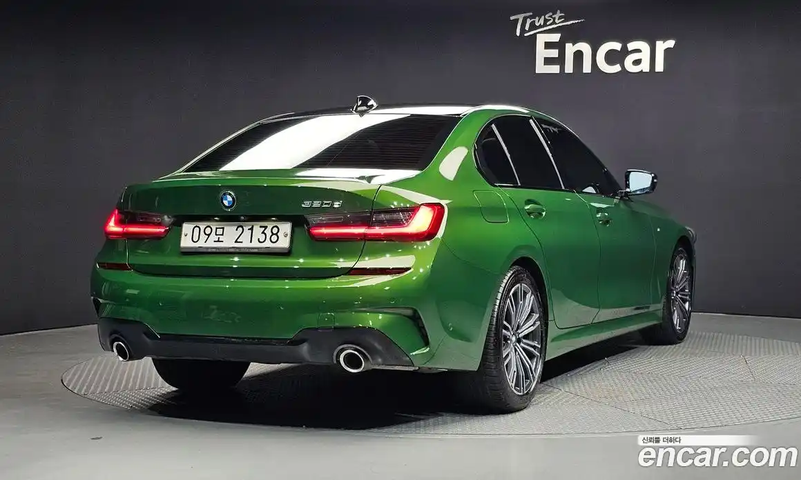 BMW 3-Series 2019 2.0 гидро, фото 2