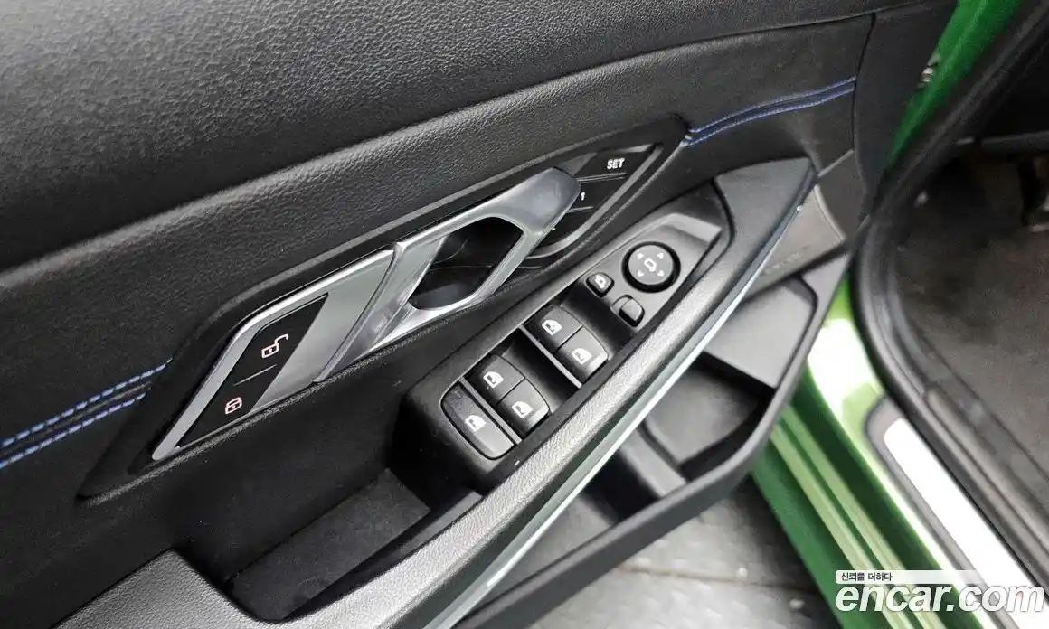 BMW 3-Series 2019 2.0 гидро, фото 28