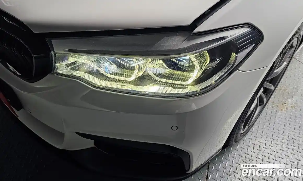 BMW 5 серия 2017 2.0 автомат (гидро), фото 8