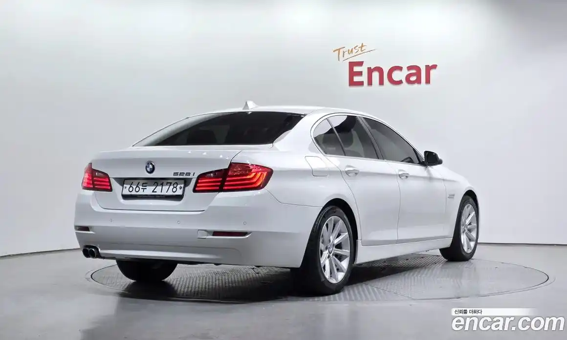 BMW 5-Series 2014 2.0 гидро, фото 2