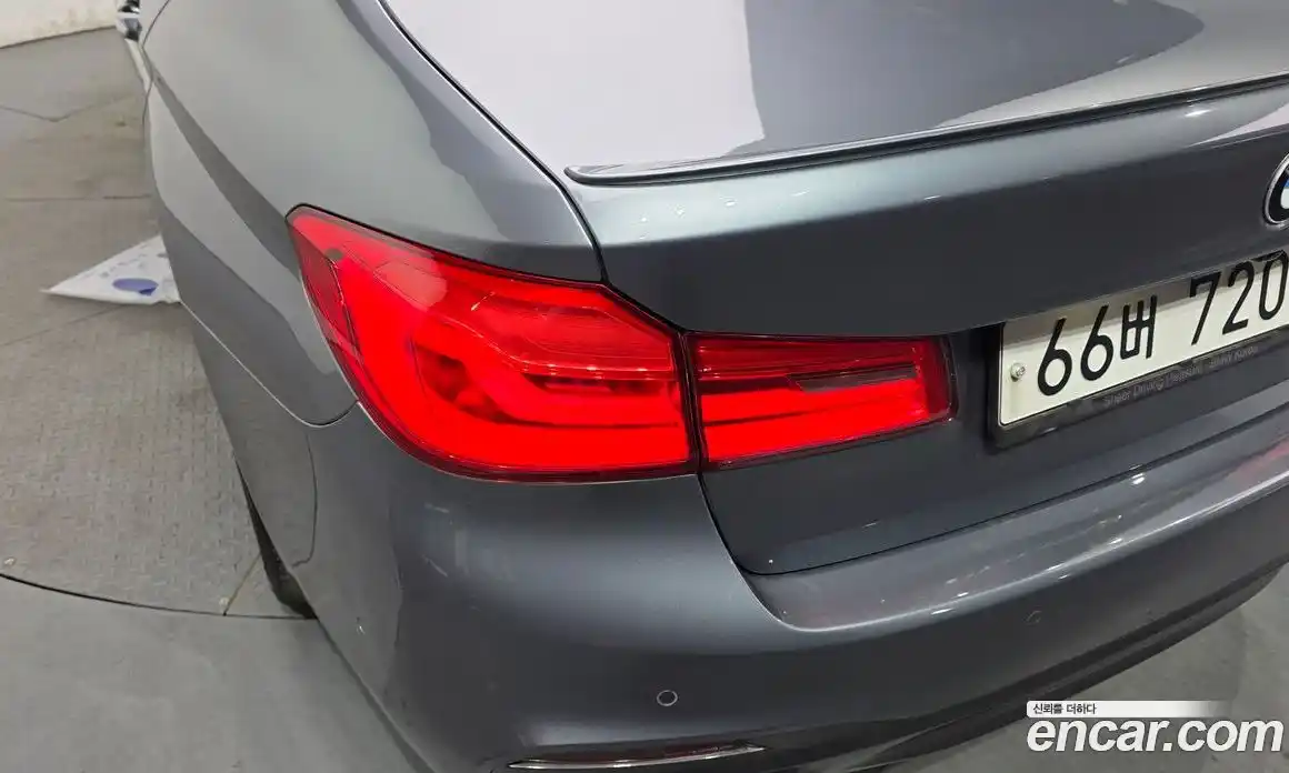 BMW 5-Series 2018 3.0 гидро, фото 9