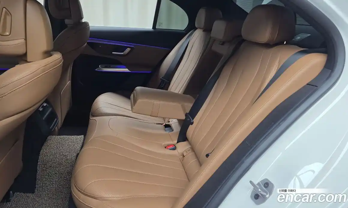 Mercedes-Benz E-Class 2025 2.0 гидро, фото 12