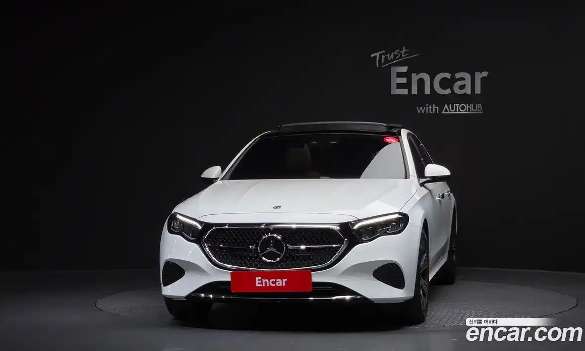Mercedes-Benz E-Class 2025 2.0 гидро, фото 3