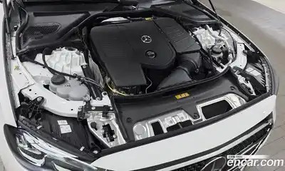 Mercedes-Benz E-Class 2025 2.0 гидро, миниатюра 6