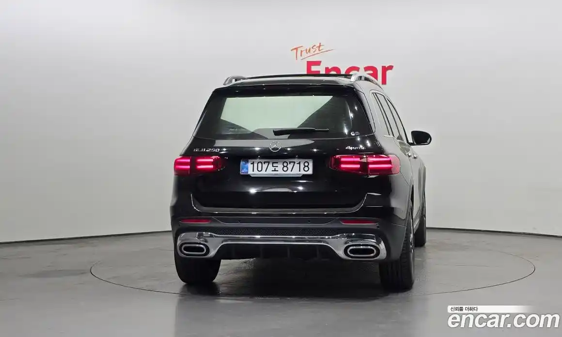 Mercedes-Benz GLB-Class 2025 2.0 гидро, фото 4