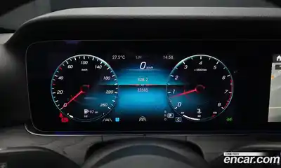 Mercedes-Benz E-Class 2022 2.0 гидро, миниатюра 11