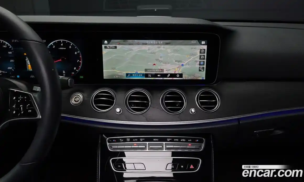 Mercedes-Benz E-Class 2022 2.0 гидро, фото 20