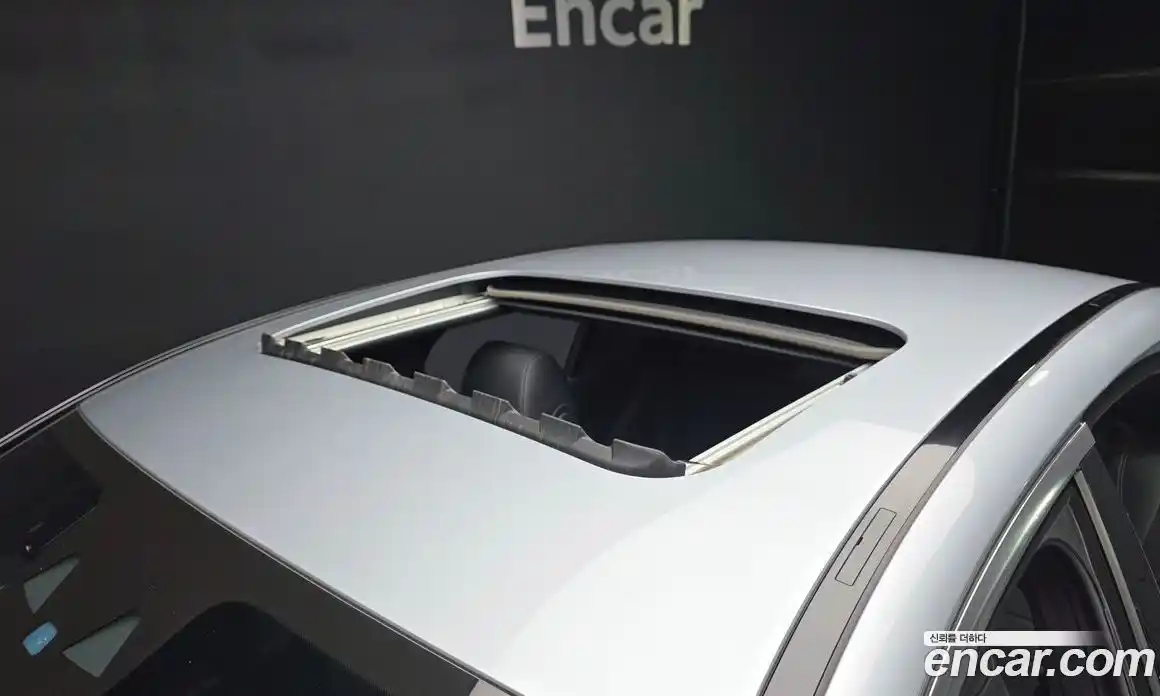 Mercedes-Benz E-Class 2022 2.0 гидро, фото 25