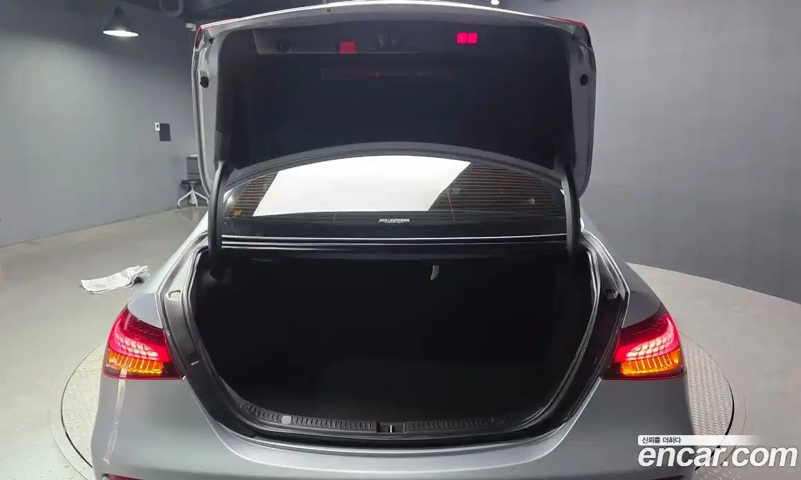 Mercedes-Benz E-Class 2022 2.0 гидро, фото 26