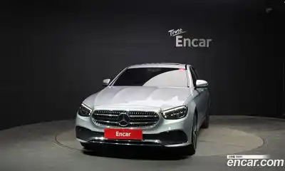 Mercedes-Benz E-Class 2022 2.0 гидро, миниатюра 3