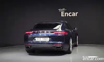 Porsche Panamera 2018 3.0 автомат (гидро), миниатюра 4