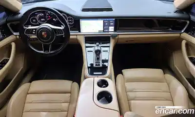 Porsche Panamera 2018 3.0 автомат (гидро), миниатюра 7