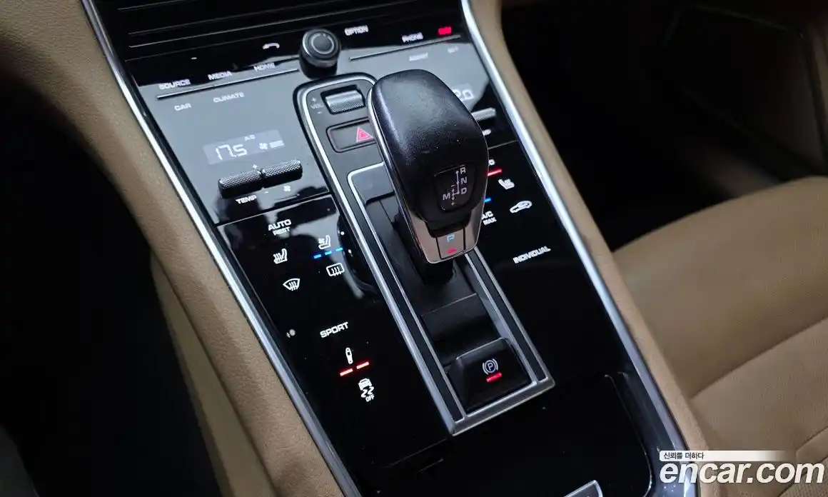 Porsche Panamera 2018 3.0 автомат (гидро), фото 9