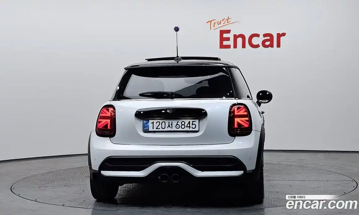 Mini Cooper 2024 2.0 автомат (гидро), фото 4
