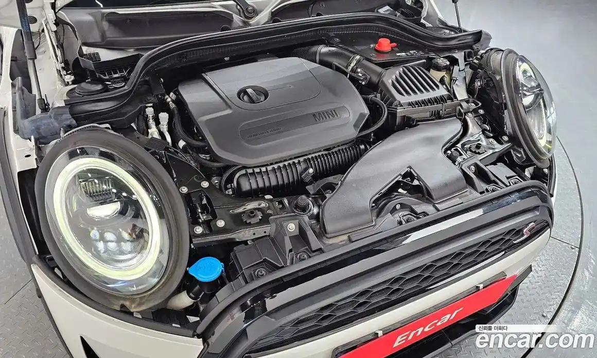 Mini Cooper 2024 2.0 автомат (гидро), фото 6