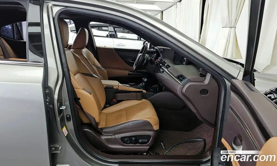 Lexus ES 2019 2.5 гидро, фото 11