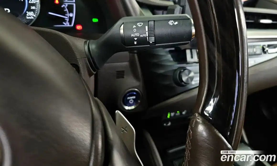 Lexus ES 2019 2.5 гидро, фото 14