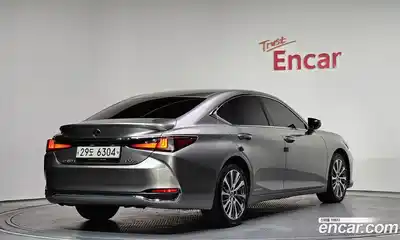 Lexus ES 2019 2.5 гидро, миниатюра 2