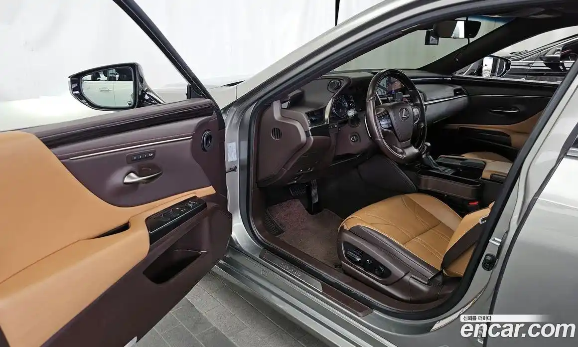 Lexus ES 2019 2.5 гидро, фото 10