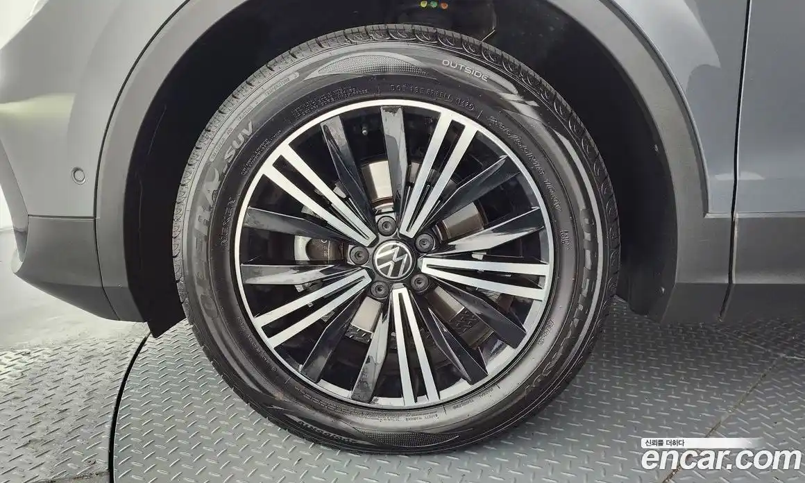 Volkswagen Tiguan 2021 2.0 автомат (гидро), фото 5