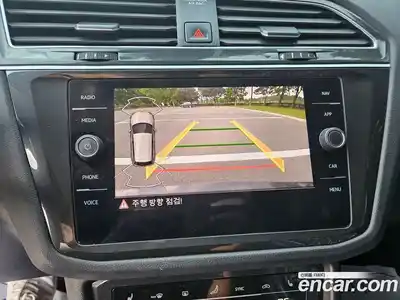 Volkswagen Tiguan 2021 2.0 автомат (гидро), миниатюра 11