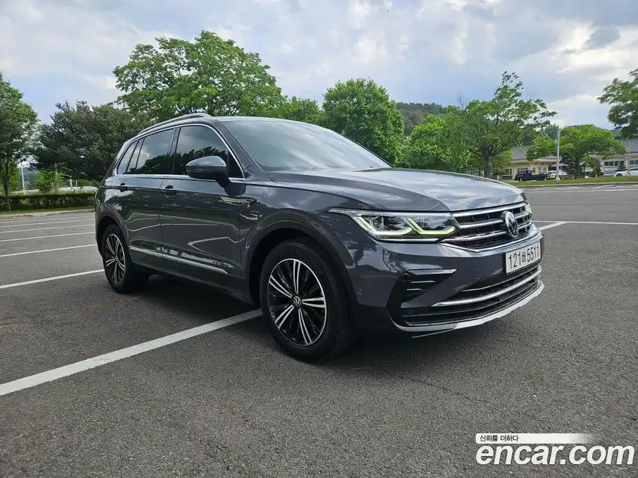 Volkswagen Tiguan 2021 2.0 автомат (гидро), фото 3