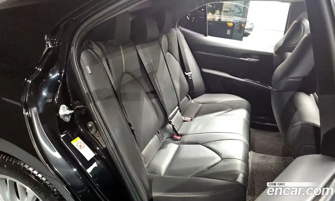 Toyota Camry 2018 2.5 гидро, фото 17
