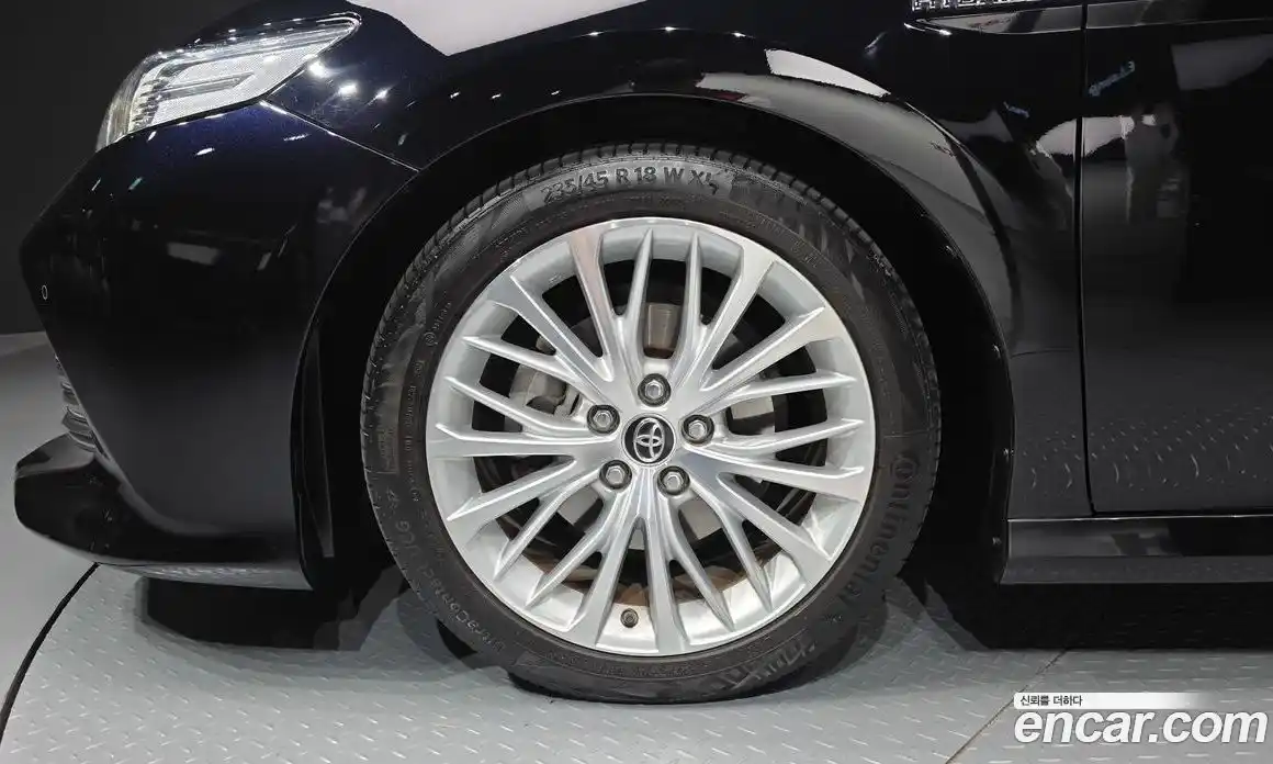 Toyota Camry 2018 2.5 гидро, фото 5