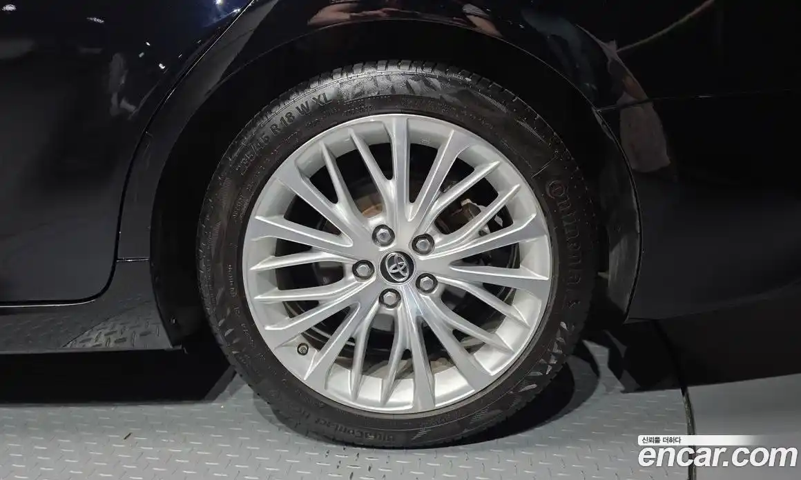 Toyota Camry 2018 2.5 гидро, фото 7