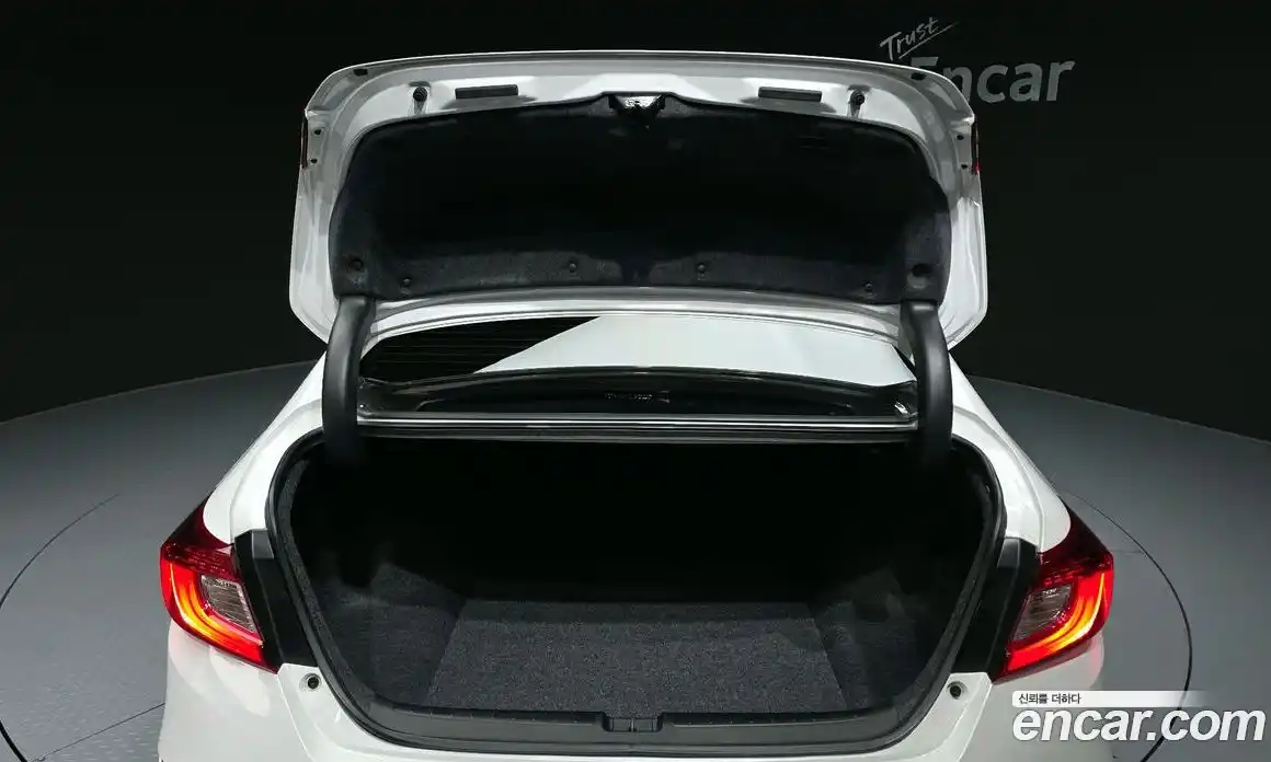 Honda Accord 2022 2.0 автомат (гидро), фото 26