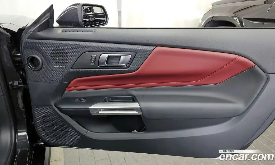 Ford Mustang 2024 5.0 автомат (гидро), фото 15