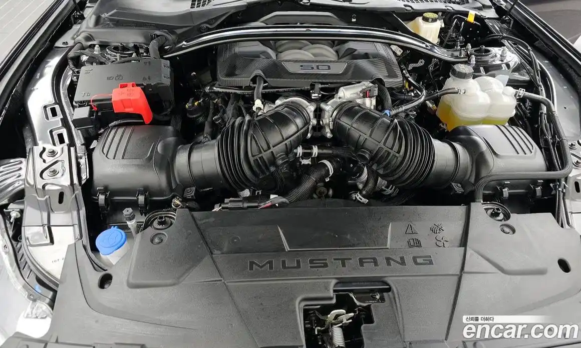 Ford Mustang 2024 5.0 автомат (гидро), фото 6