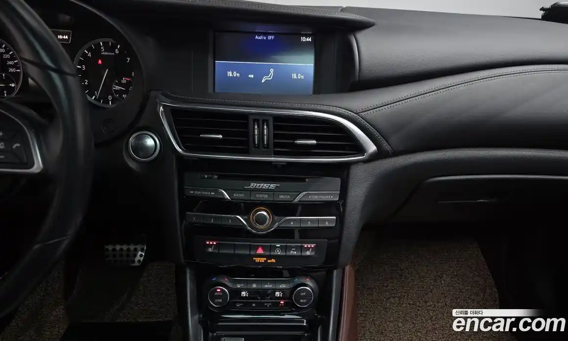 Infiniti Q30 2017 2.0 гидро, фото 19
