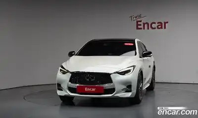 Infiniti Q30 2017 2.0 гидро, миниатюра 2