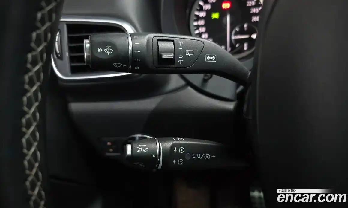 Infiniti Q30 2017 2.0 гидро, фото 22