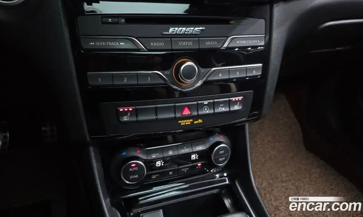 Infiniti Q30 2017 2.0 гидро, фото 23
