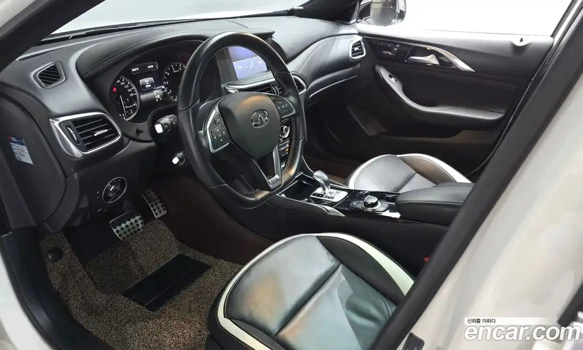 Infiniti Q30 2017 2.0 гидро, фото 27