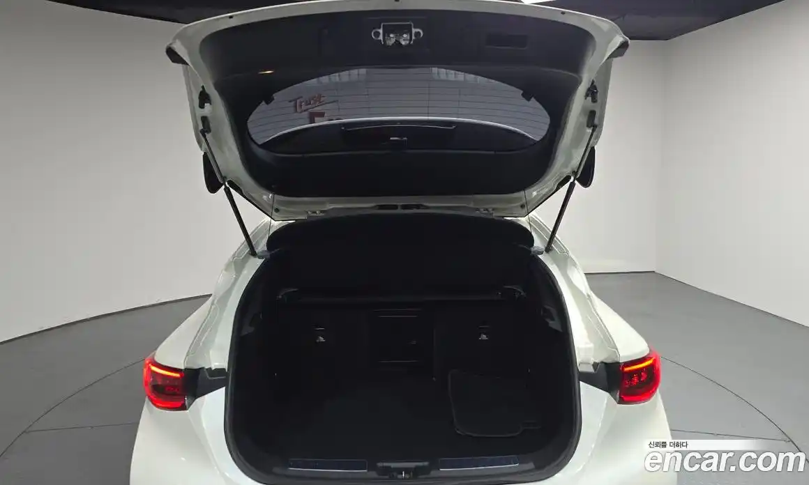 Infiniti Q30 2017 2.0 гидро, фото 29