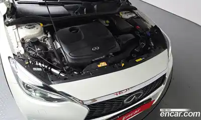 Infiniti Q30 2017 2.0 гидро, миниатюра 5