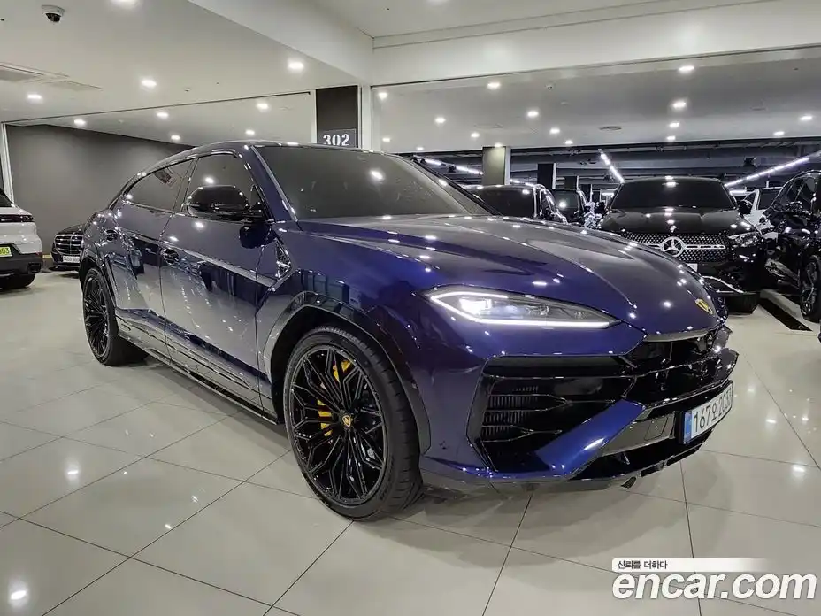 Lamborghini Urus 2025 4.0 гидро, фото 1