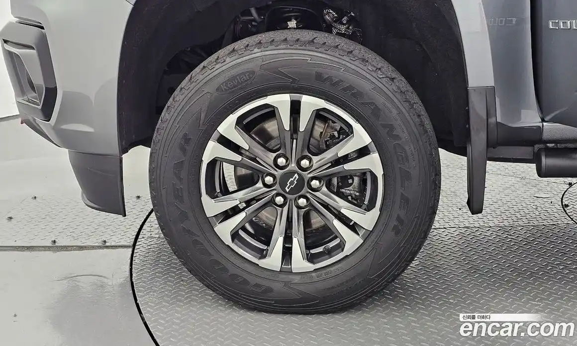 Chevrolet Colorado 2020 3.6 автомат (гидро), фото 5