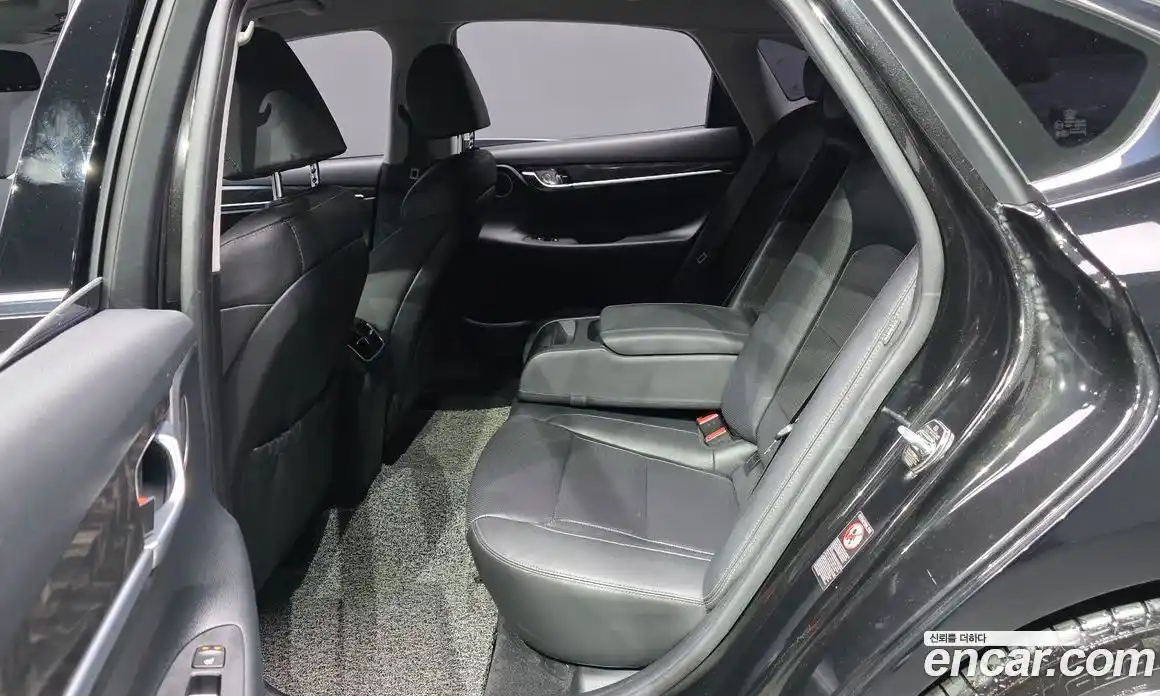 Hyundai Grandeur 2019 2.4 автомат (гидро), фото 12