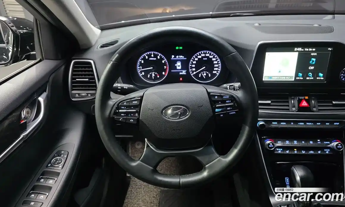 Hyundai Grandeur 2019 2.4 автомат (гидро), фото 13