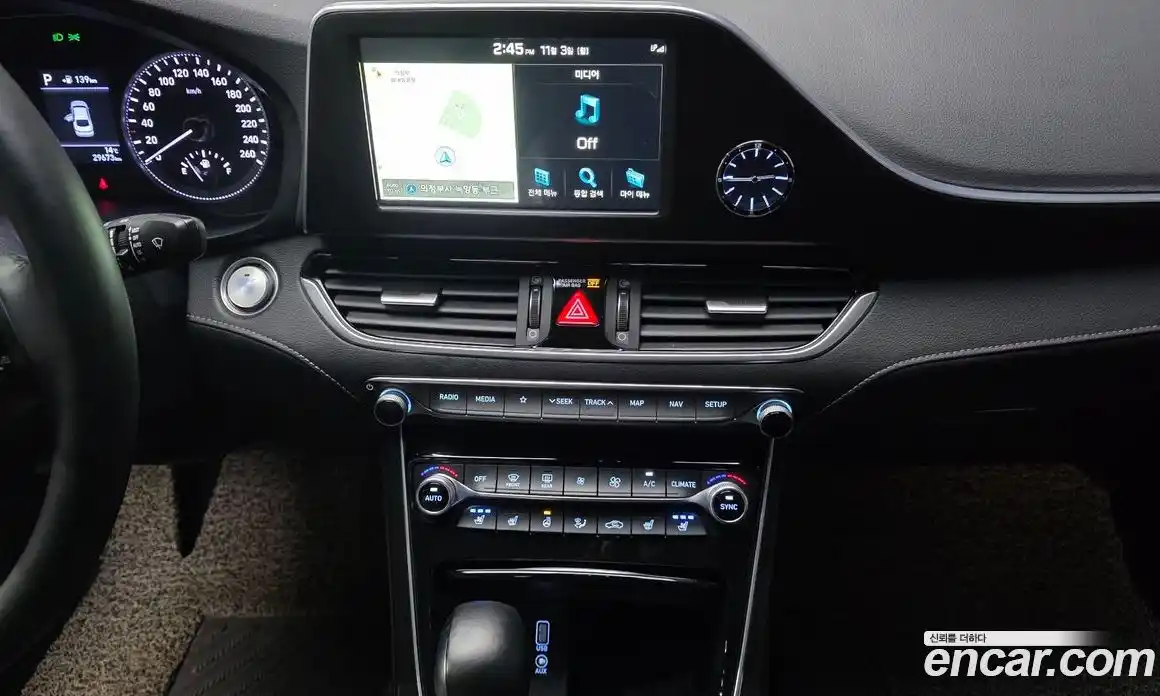Hyundai Grandeur 2019 2.4 автомат (гидро), фото 14