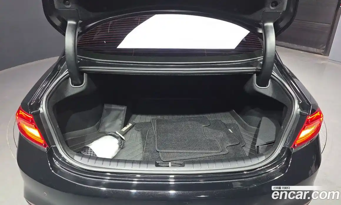 Hyundai Grandeur 2019 2.4 автомат (гидро), фото 20